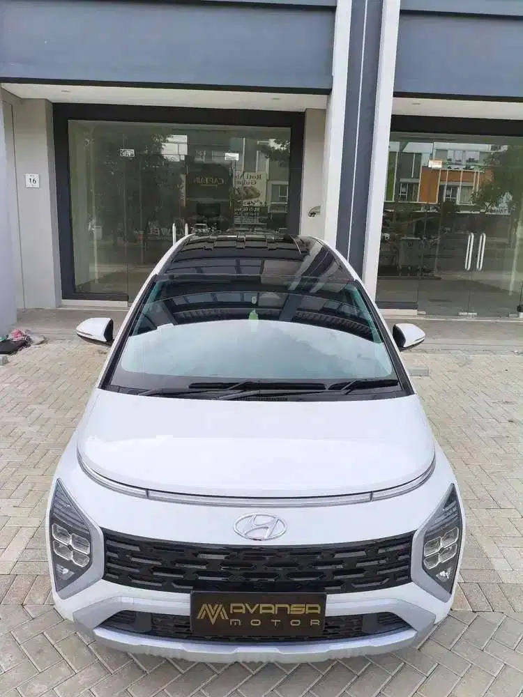 Hyundai stargezer prime two tone captean seat (varian terlengkap)