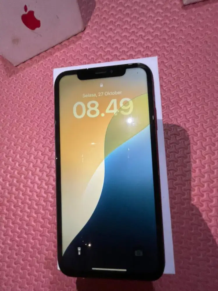iphone XR 64gb ibox