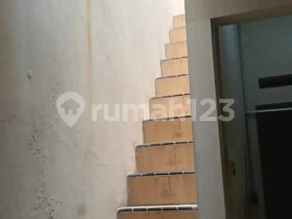 Dijual Rumah 2 Lantai di Cluster Harmoni Harapan Indah 2 Harga di Bawah Pasaran!