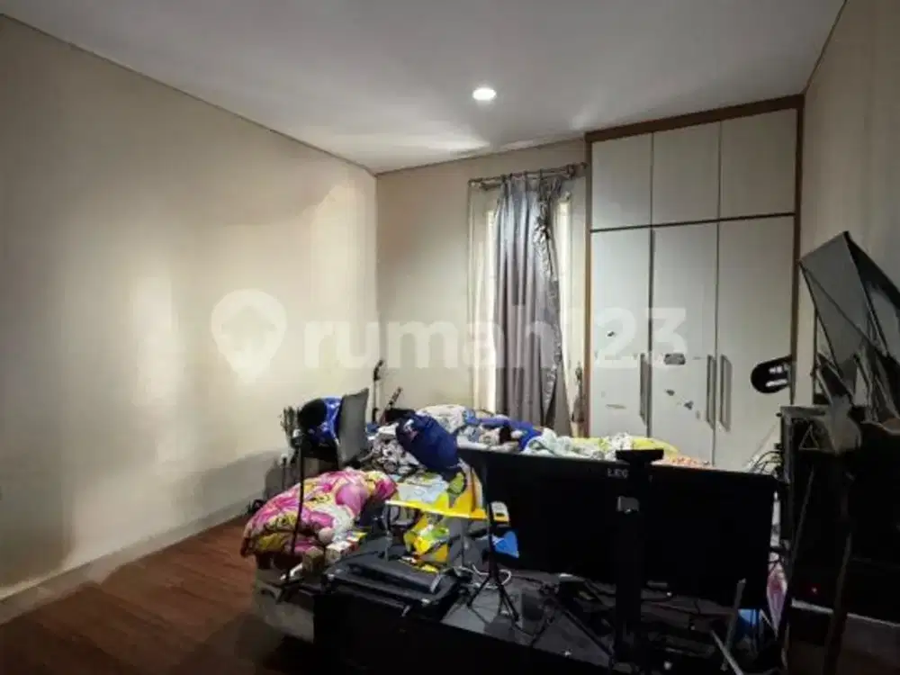 Dijual Rumah di Komplek Gading Lavender, Pegangsaan Dua, Kelapa Gading