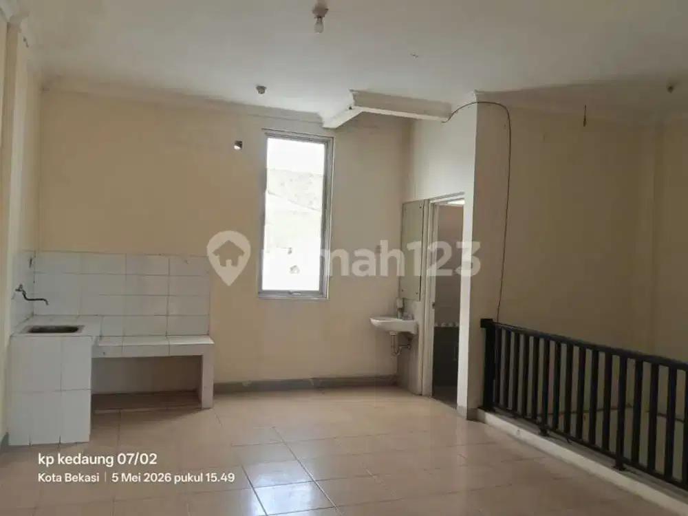 Dijual Ruko Asia Tropis - Unit Langka dengan Kelebihan Tanah Ruko Strategis di Kawasan Asia Tropis, Cocok untuk Usaha, Kantor, Showroom, Klinik,