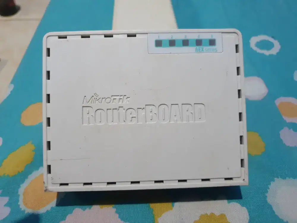 MIKROTIK hEX lite RB750r2