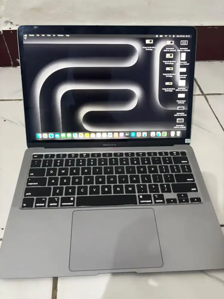 Macbook air 2020 i3