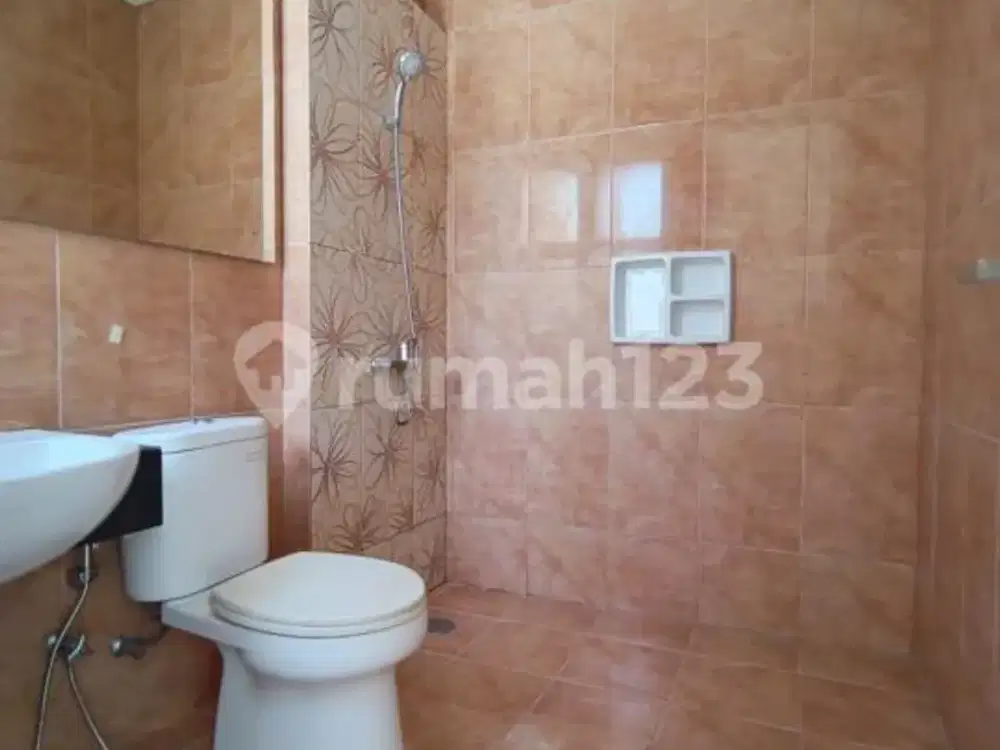 Disewakan dan Dijual Rumah Baru Renov Luas 223M2 Cluster Palm Summarecon Bekasi