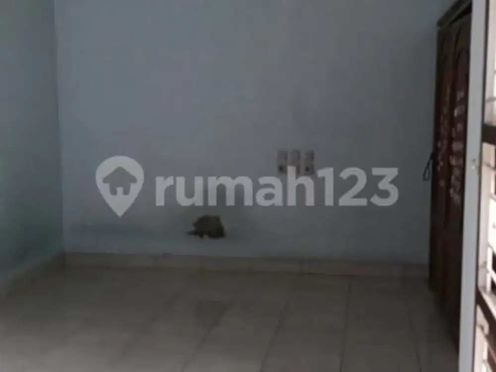 Dijual Rumah 2 Lantai - Harga di Bawah Pasaran Cluster Harmoni, Harapan Indah 2