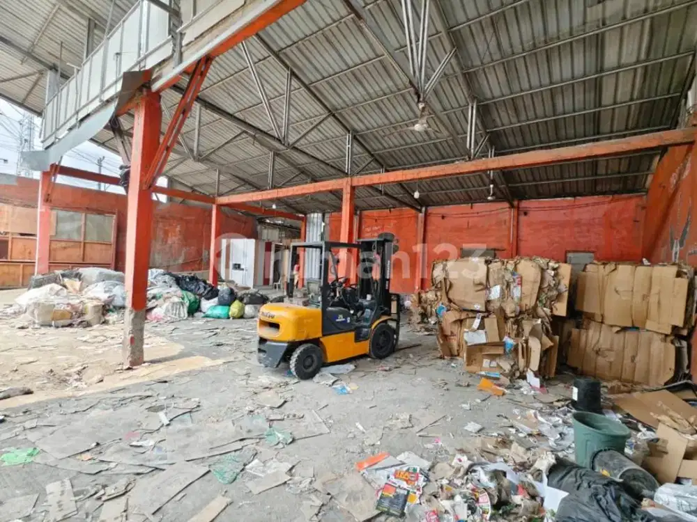 Disewakan Gudang Luas 1.600M2 Lokasi Strategis di Narogong, Cileungsi - Jawa Barat