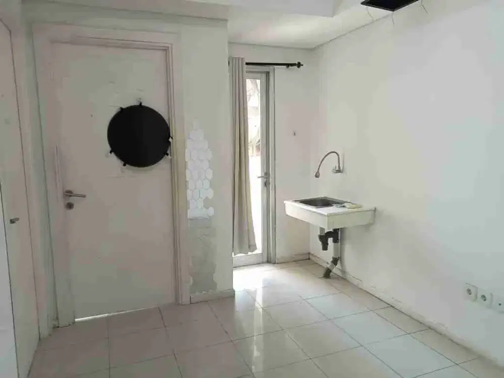 di sewakan apartemen green lake Sunter tipe 2 bedroom unfurnish
