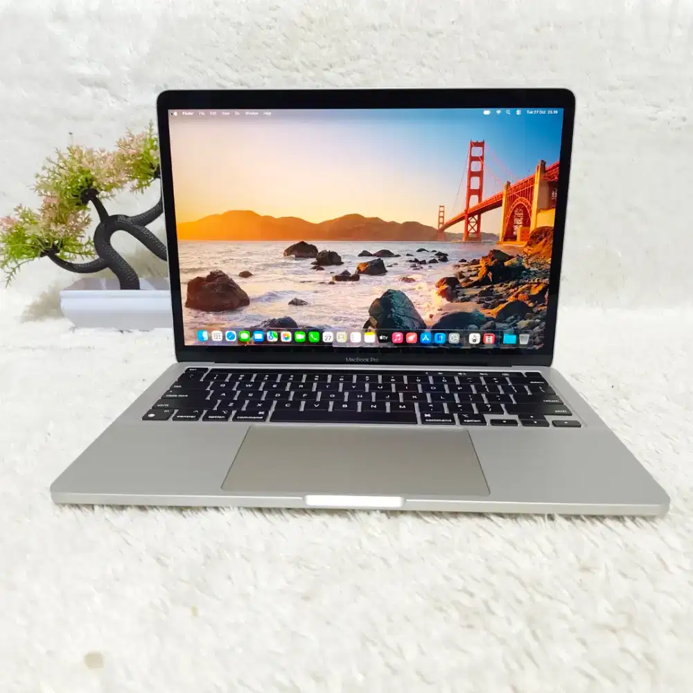 MACBOOK PRO M1 RAM 16GB MULUS LIKE NEW ISTIMEWA