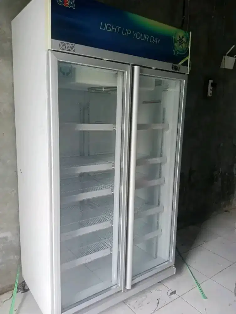 Chest chillir showcase 2 pintu mrk GEA AB 1050 L