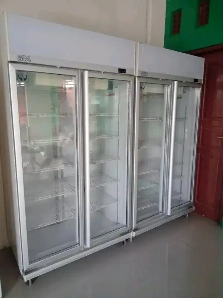 Chest chillir showcase 2 pintu mrk GEA AB 1050 L