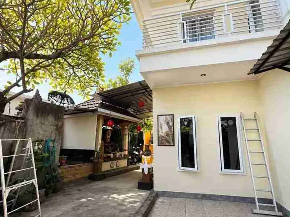 Rumah Modern 2 Lantai di Padangsambian Denpasar Barat