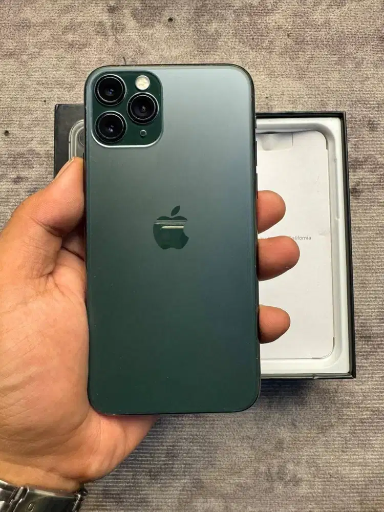 Dijual iPhone 11 Pro 256GB Registered Beacukai