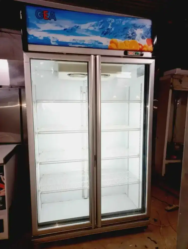 Chest chillir showcase 2 pintu mrk GEA AB 1050 L