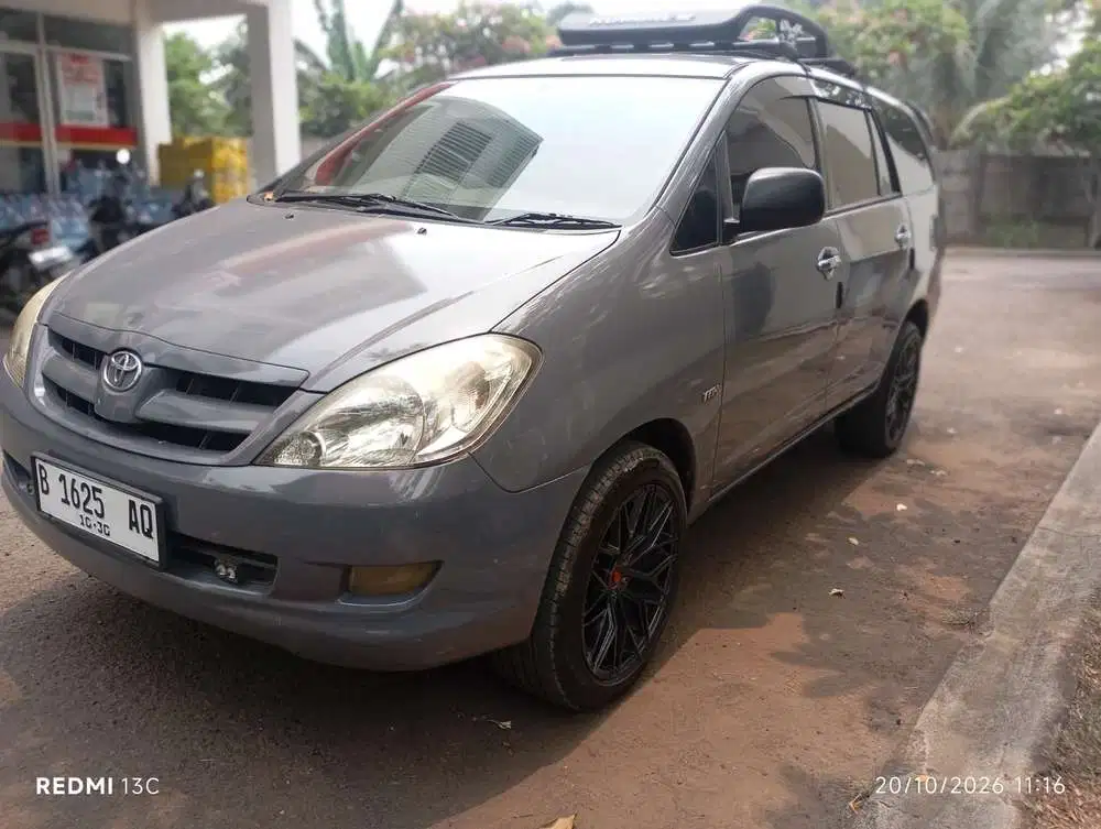 Toyota Kijang Innova 2006 Bensin
