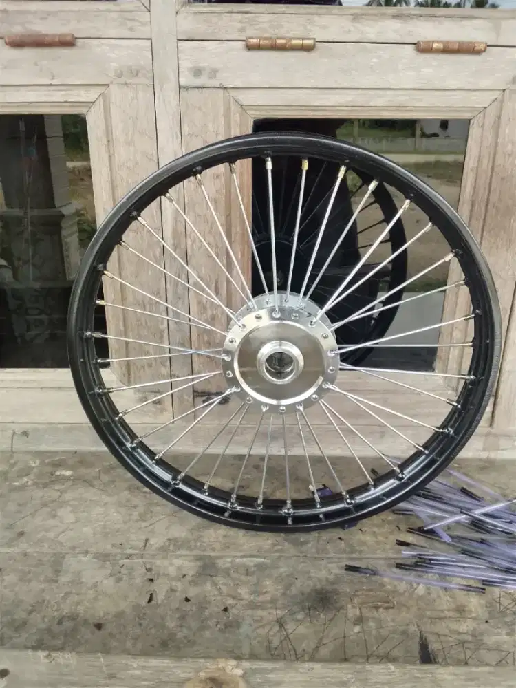Velk Vario depan