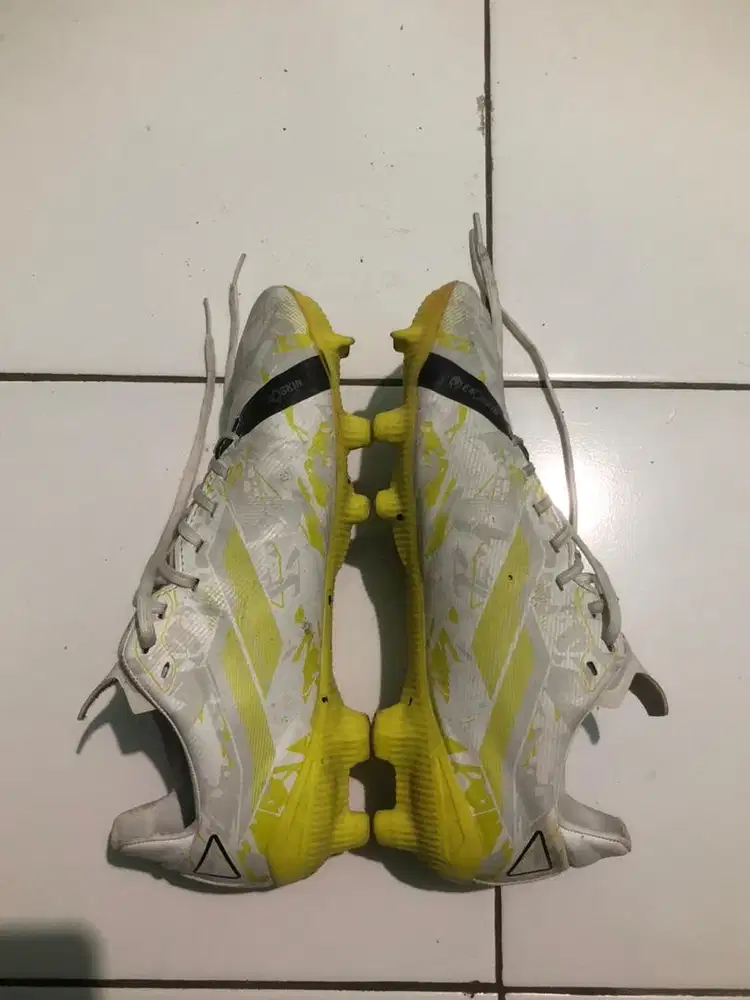 Jual Cepat Sepatu Mills FG Putih Kuning