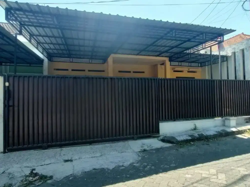 Disewakan Rumah Furnish di Jl Sunan-Sunan Area Sigura-Gura Malang