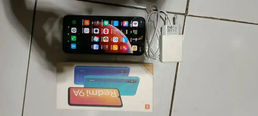Jual aja nih hp redmi 9a ..dus.. HP.. Charger