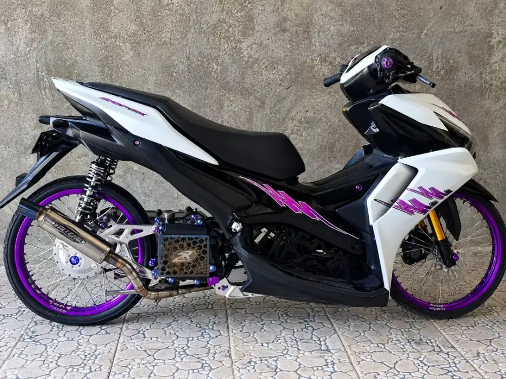 Body aerox new 155 ,warna snowwhite