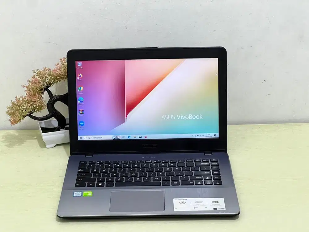 Asus A442UQ i7-7500U RAM 8 VGA Nvidia 940MX 2 GB Mulus No Minus