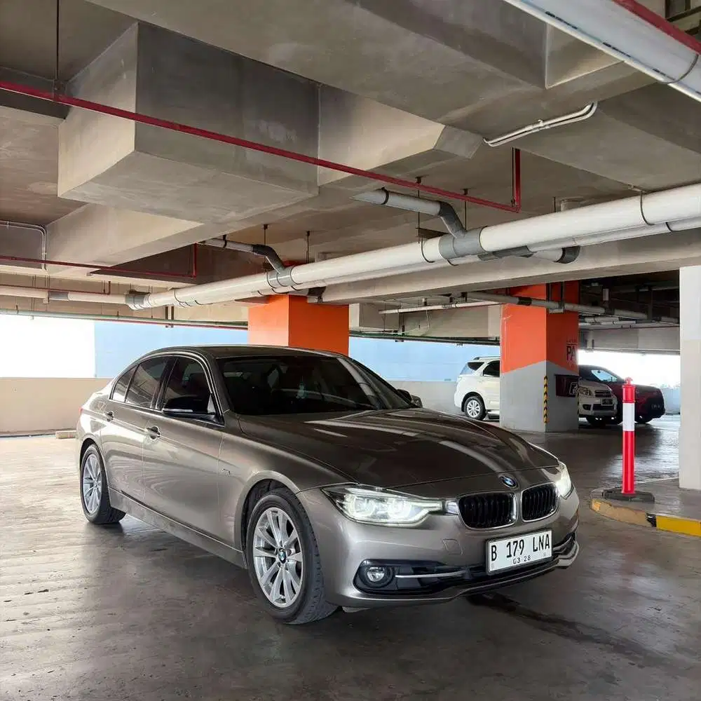 BMW 320i 2018 Bensin