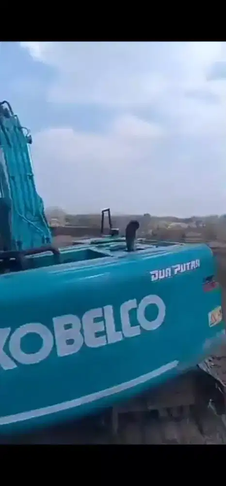 Excavator kobelko SK 200-6 tahun 2006