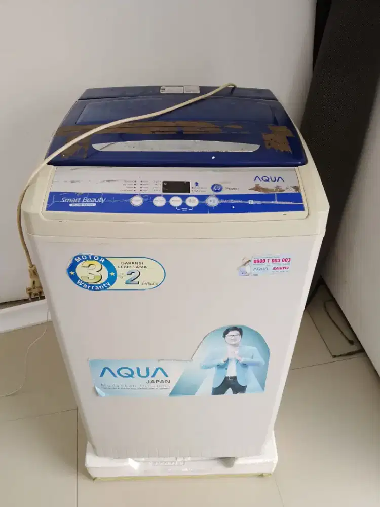 Mesin cuci bekas merk Aqua hijab