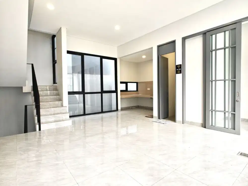 Rumah 3 Lantai di BSD Aether Greenwich Park, Tangerang Selatan