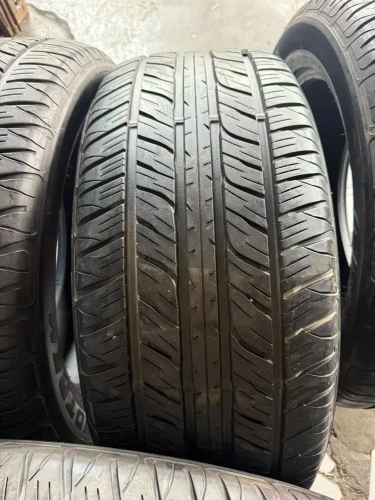 BAN DUNLOP R.20