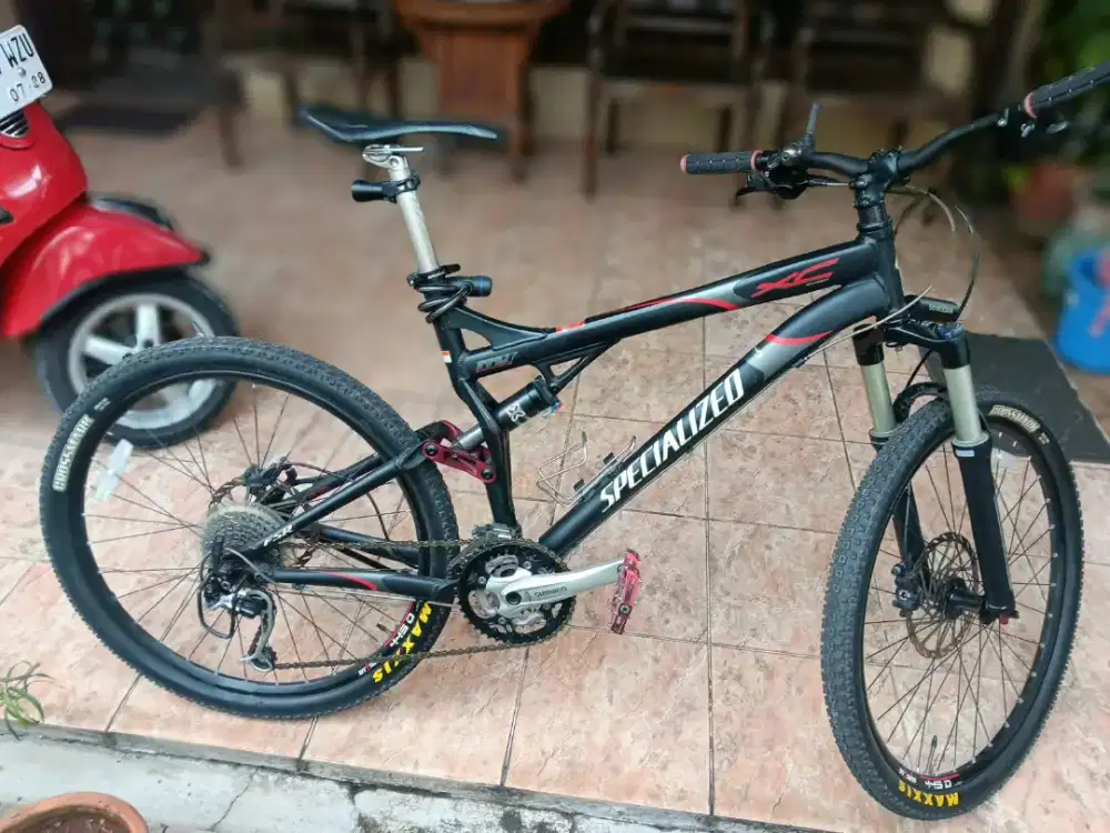 SEPEDA MTB SPESIALIZED CC M4