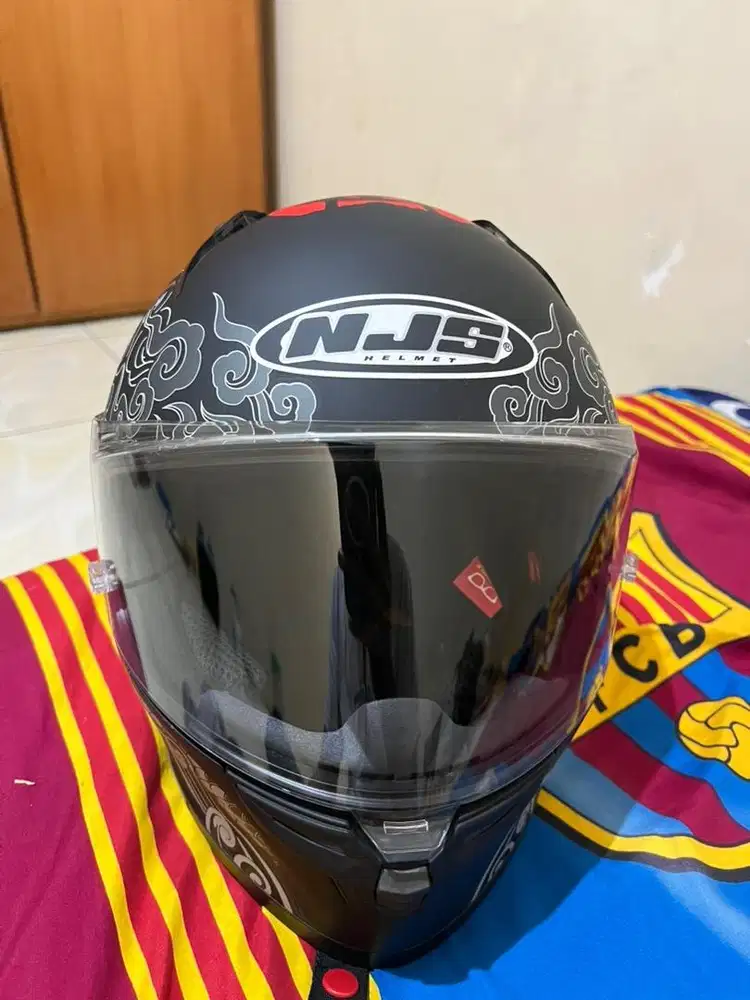 Jual Helm NJS Kairoz Barong Edition, mulus jarang dipakai