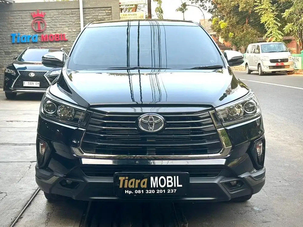 Toyota Kijang Innova Venturer 2.4 Solar Automatic Th 2022