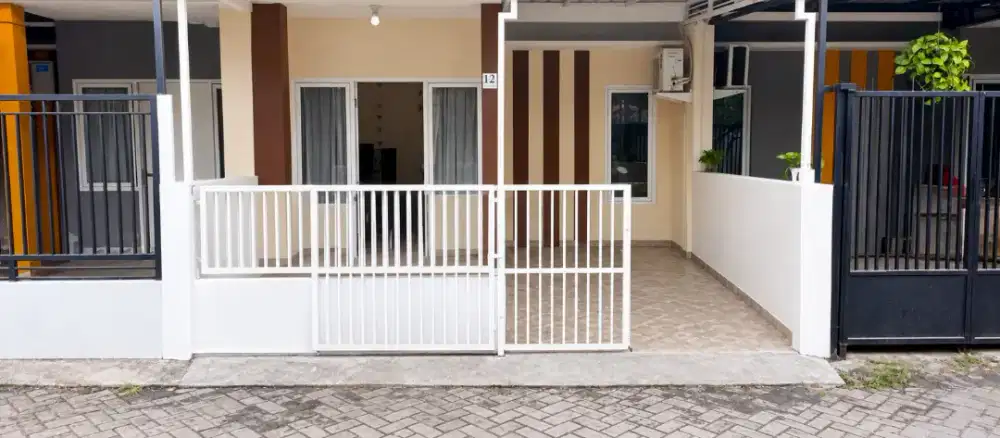 Rumah oper kredit , Surabaya barat bebas banjir