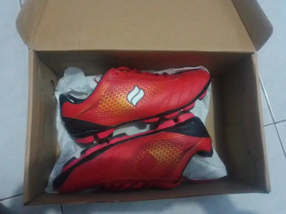 sepatu bola anak anak