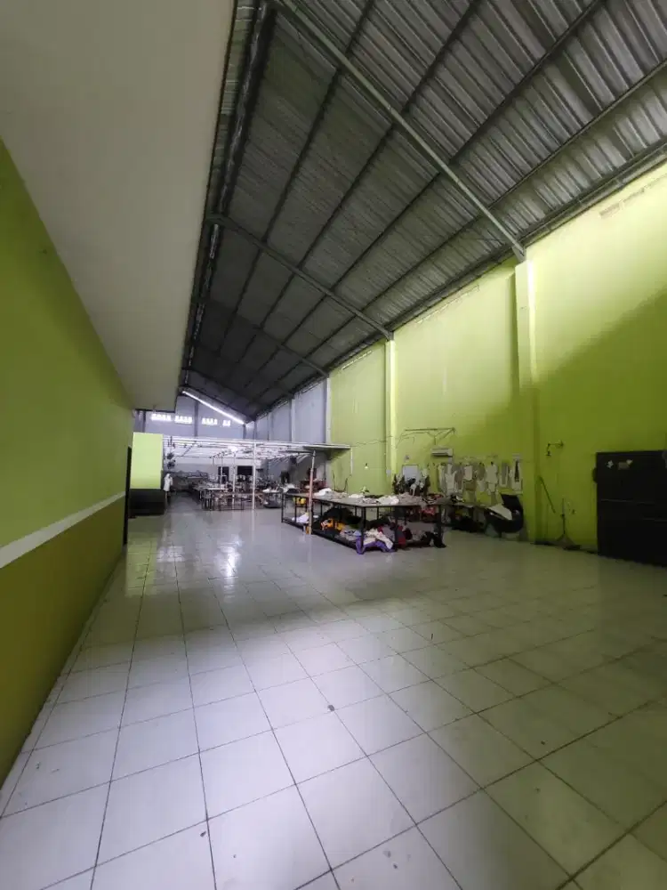 Dijual dan Disewakan Gudang di Raya Sukodono