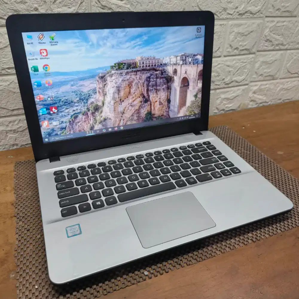 Asus X441U intel Core i3 Gen-6 (8/128+500gb) 14 inch Muluss NORMAL