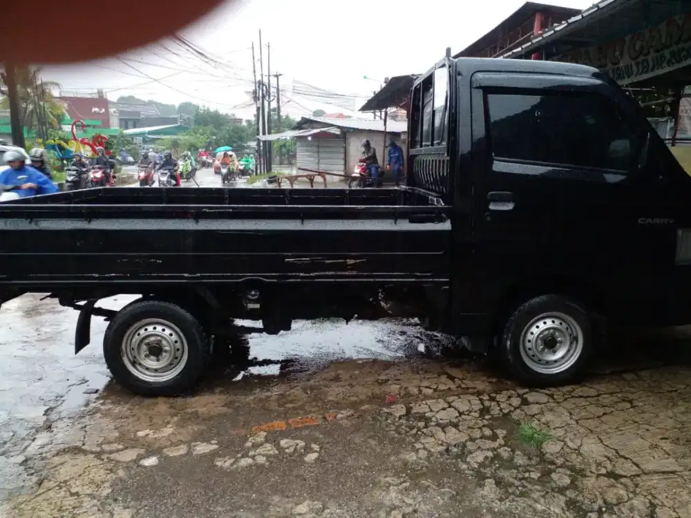 Dicari driver dan kenek untuk mobil pickup lalamove
