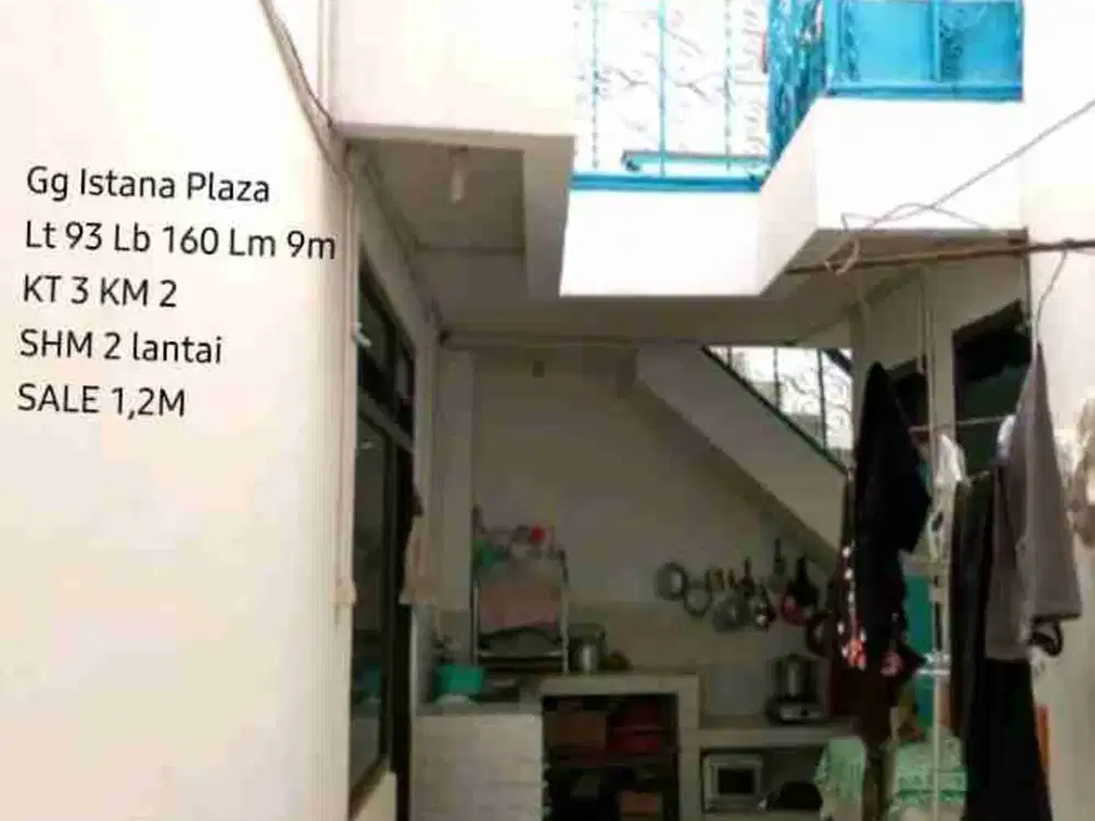 Rumah Pajajaran Sekitar Istana Plaza