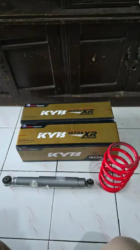 Shock belakang KAYABA ULTRA XR KYSU-XR9811Z