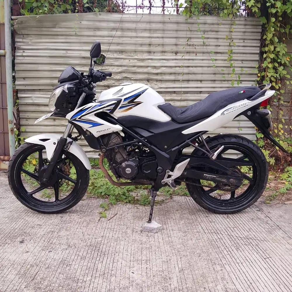 Honda CB150R tahun 2013