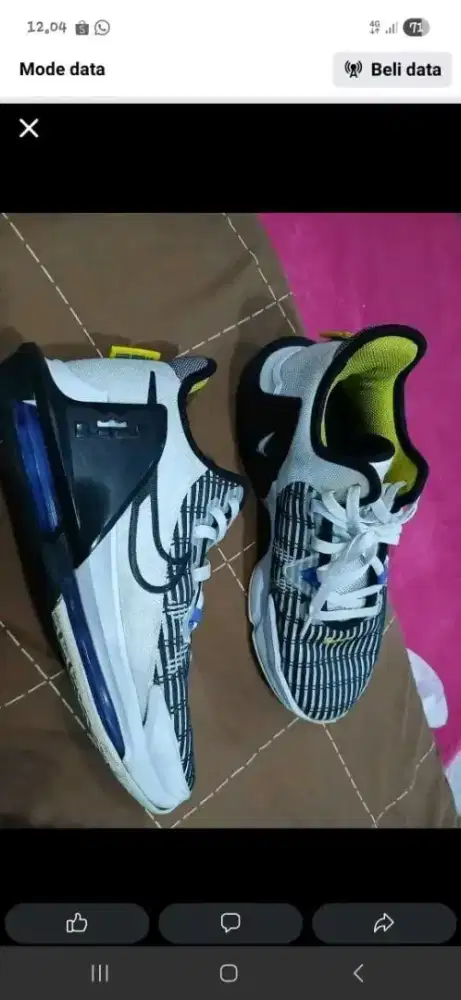 Sepatu baskett ball