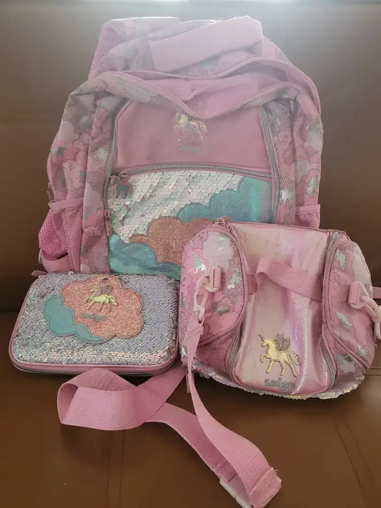 Jual paket smiggle sekolah anak