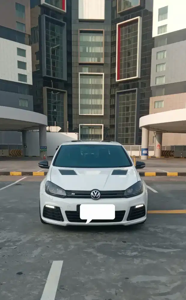 VW Golf special GTI 2.0 AT bensin 2 pintu 2011