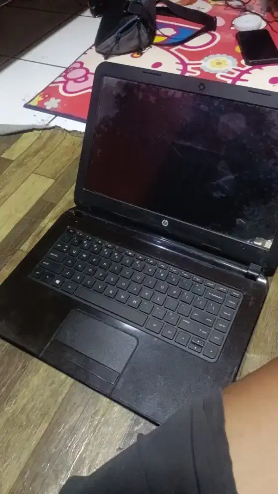 LAPTOP HP AMD A4 MURAH