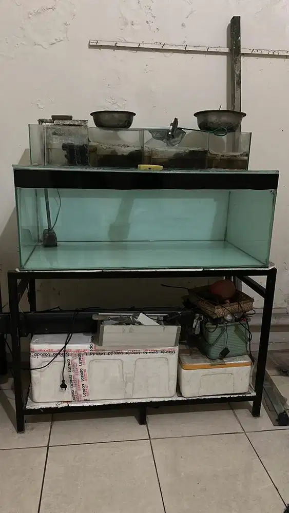 Aquarium bekas ukuran 120x60x45