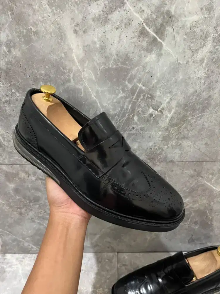Sepatu Prada Original Loaers Casual Formal bally gucci bekas lv