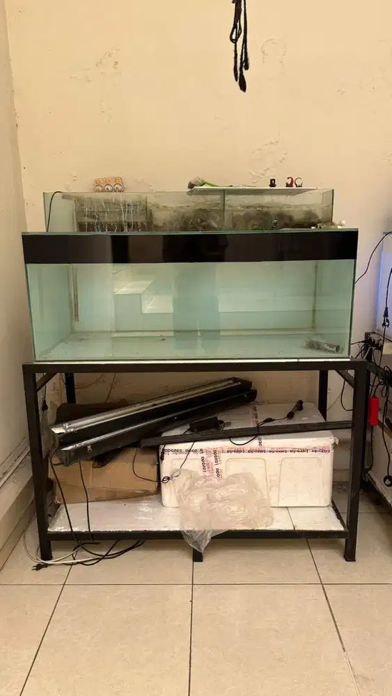 Aquarium bekas ukuran 110x55x45