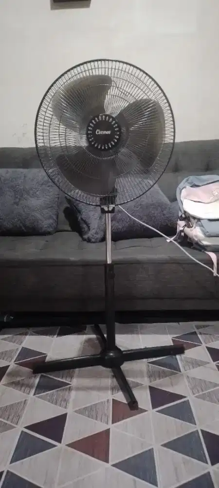 Kipas angin Cosmos 16-XDC