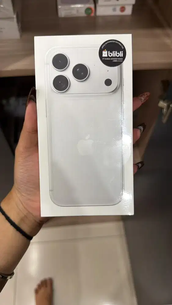 IPHONE 18 PRO BRANDNDEW