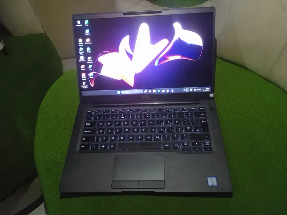 Dell Latitude 7400 core i5 Touchscreen